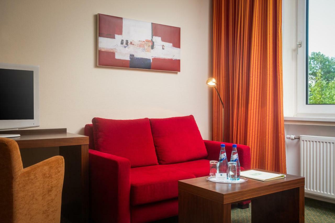 Parkhotel Am Taunus Oberursel Εξωτερικό φωτογραφία