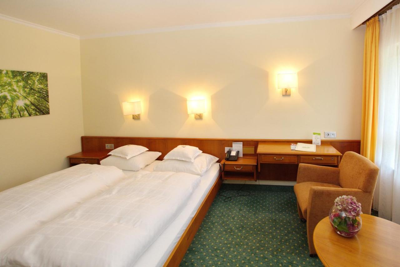 Parkhotel Am Taunus Oberursel Εξωτερικό φωτογραφία